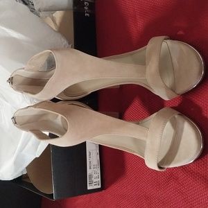 Kenneth Cole Women's size 8.5